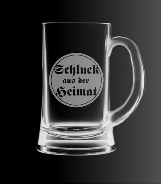 Bierkrüge aus Glas - Schluck aus der Heimat